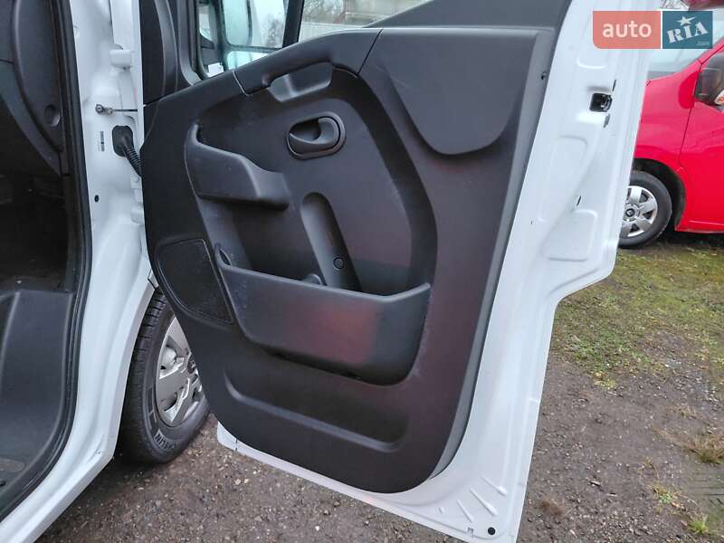 Вантажний фургон Renault Master 2023 в Івано-Франківську