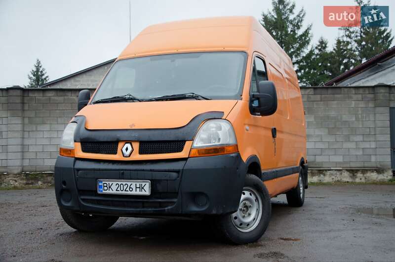 Вантажний фургон Renault Master 2006 в Сарнах