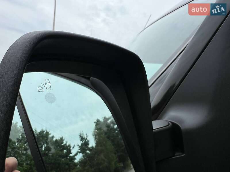 Грузовой фургон Renault Master 2022 в Киеве фото 4 Грузовой фургон Renault Master 2022 в Киеве