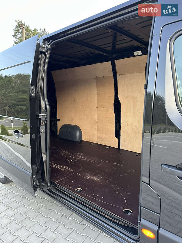 Вантажний фургон Renault Master 2022 в Ковелі