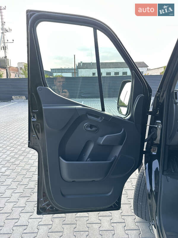 Вантажний фургон Renault Master 2022 в Ковелі