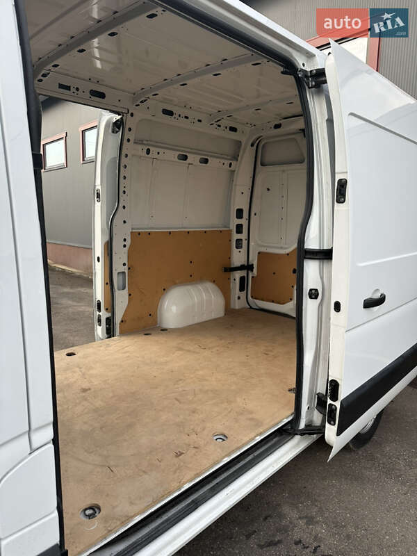 Вантажний фургон Renault Master 2020 в Долині