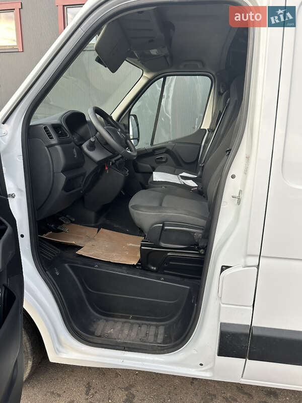 Вантажний фургон Renault Master 2020 в Долині