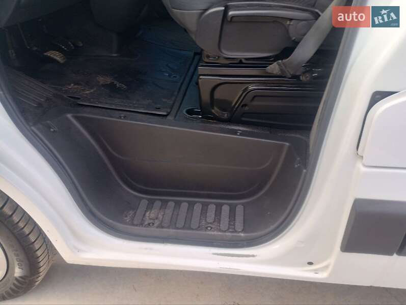 Грузовой фургон Renault Master 2018 в Дубно фото 13 Грузовой фургон Renault Master 2018 в Дубно