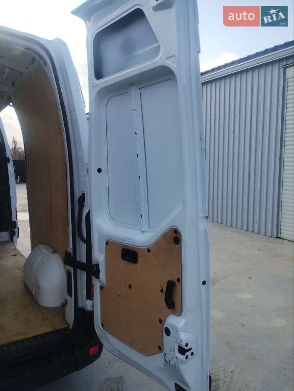 Грузовой фургон Renault Master 2018 в Дубно фото 25 Грузовой фургон Renault Master 2018 в Дубно