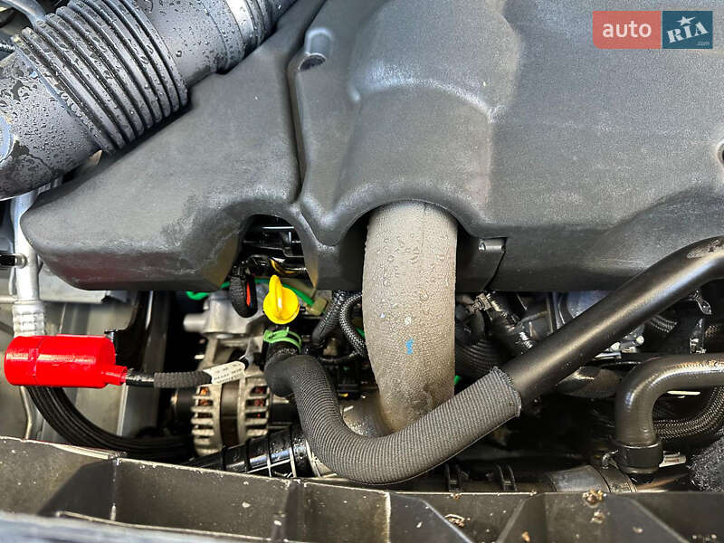 Вантажний фургон Renault Master 2020 в Долині