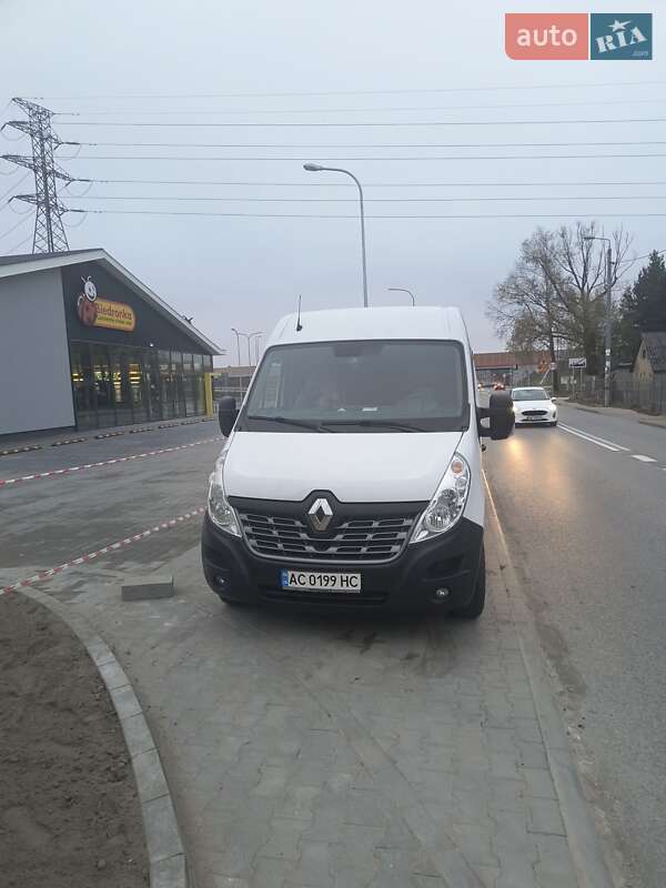 Renault Master, photos from the listing