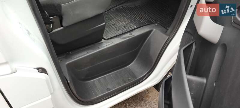 Грузовой фургон Renault Master 2016 в Фастове фото 17 Грузовой фургон Renault Master 2016 в Фастове