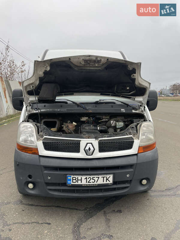 Грузовой фургон Renault Master 2005 в Одессе