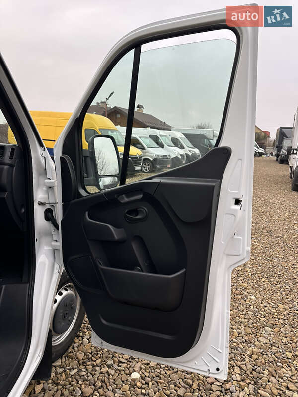 Грузовой фургон Renault Master 2020 в Львове