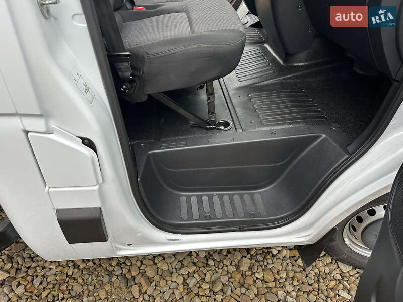 Грузовой фургон Renault Master 2020 в Львове