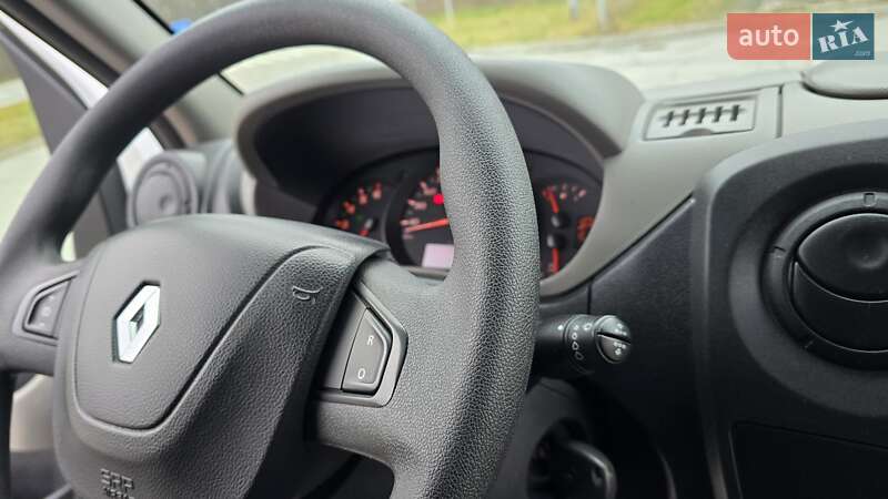 Вантажний фургон Renault Master 2018 в Житомирі