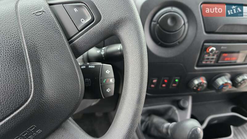 Вантажний фургон Renault Master 2018 в Житомирі