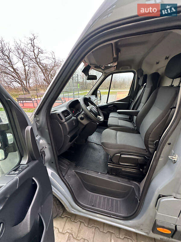 Грузовой фургон Renault Master 2022 в Киеве