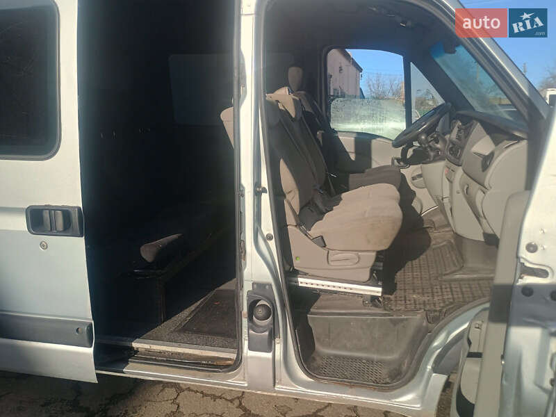Мінівен Renault Master 2005 в Умані