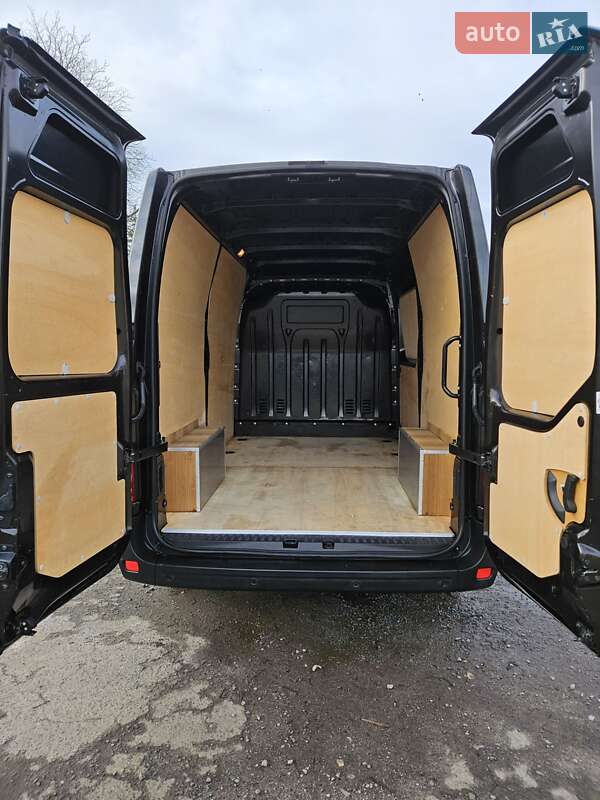 Вантажний фургон Renault Master 2022 в Дубні