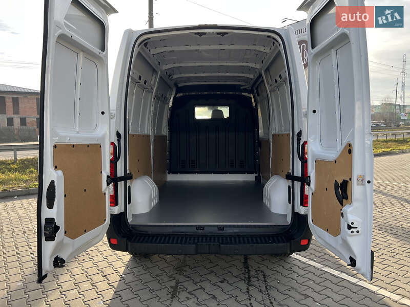 Вантажний фургон Renault Master 2020 в Луцьку
