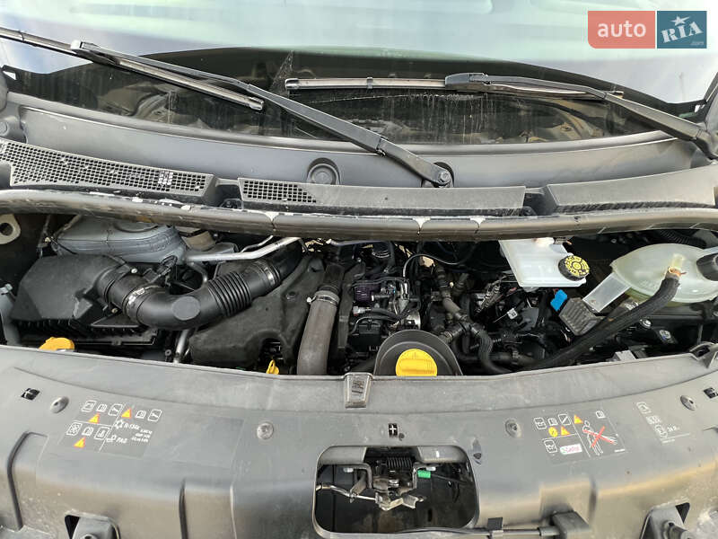 Вантажний фургон Renault Master 2020 в Луцьку