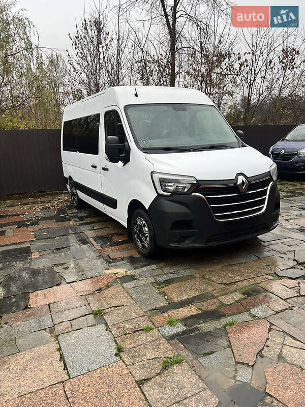 Минивэн Renault Master 2020 в Коростене