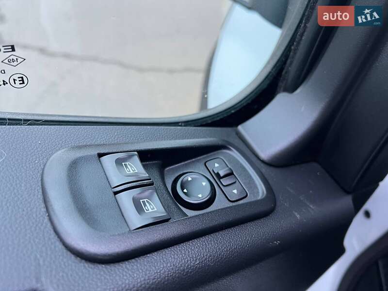 Тентованый Renault Master 2021 в Киеве