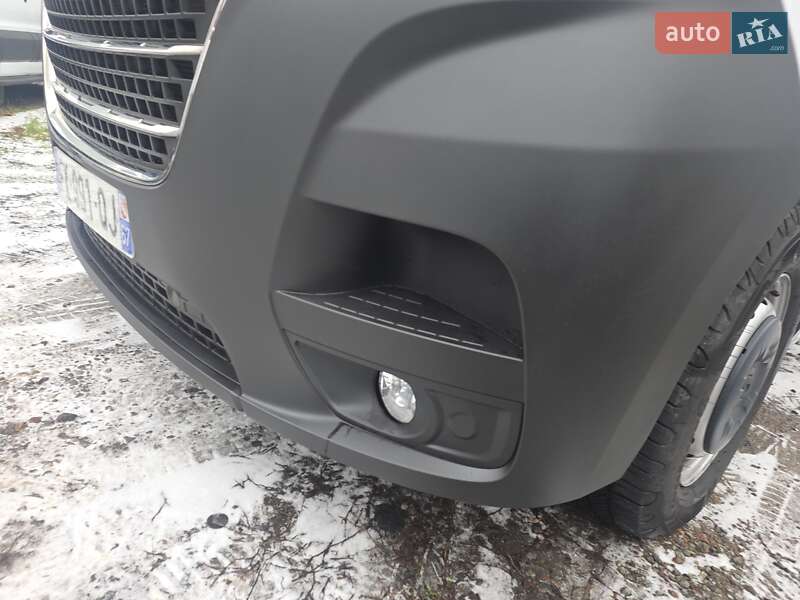 Вантажний фургон Renault Master 2021 в Одесі
