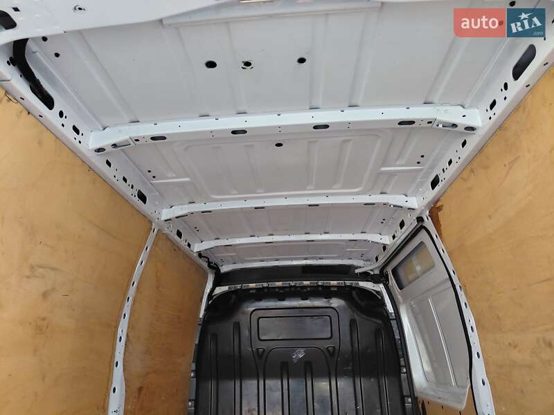 Грузовой фургон Renault Master 2022 в Ивано-Франковске