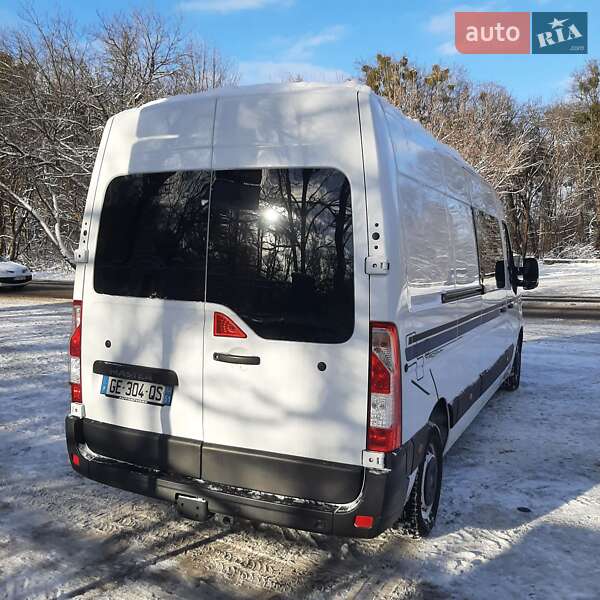 Вантажний фургон Renault Master 2022 в Полтаві