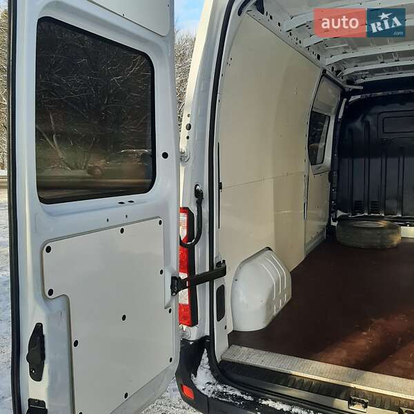 Вантажний фургон Renault Master 2022 в Полтаві