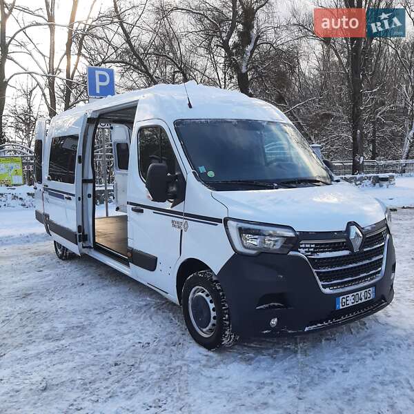 Вантажний фургон Renault Master 2022 в Полтаві