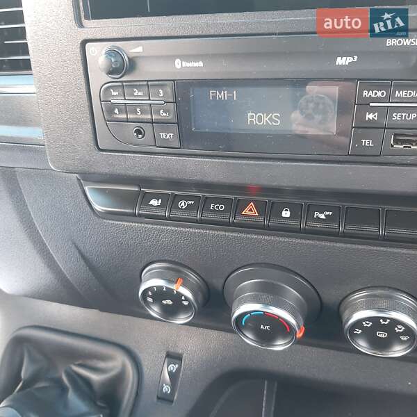 Вантажний фургон Renault Master 2022 в Полтаві