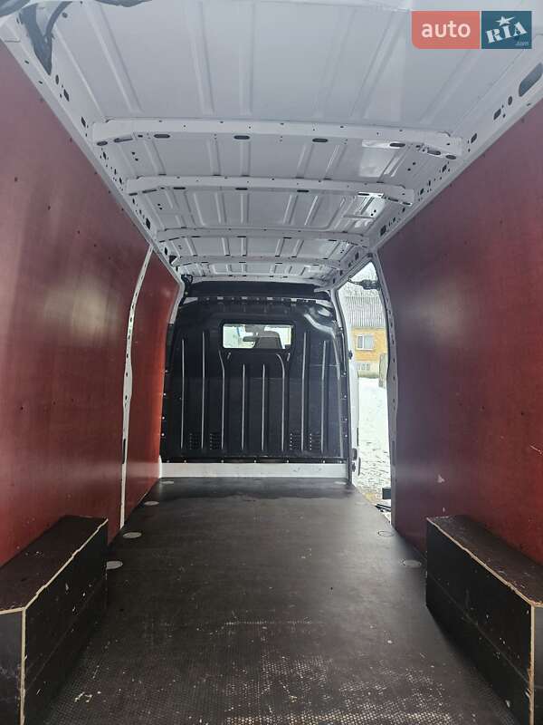 Грузовой фургон Renault Master 2022 в Дубно