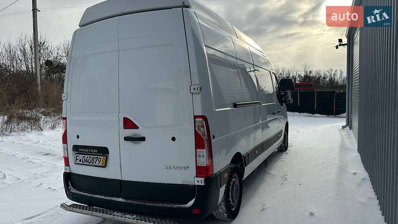 Грузовой фургон Renault Master 2022 в Дубно