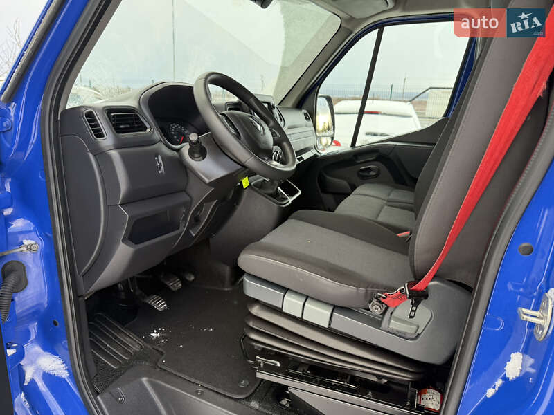 Грузовой фургон Renault Master 2022 в Дубно