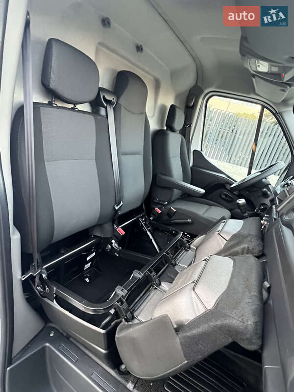 Грузовой фургон Renault Master 2021 в Луцке