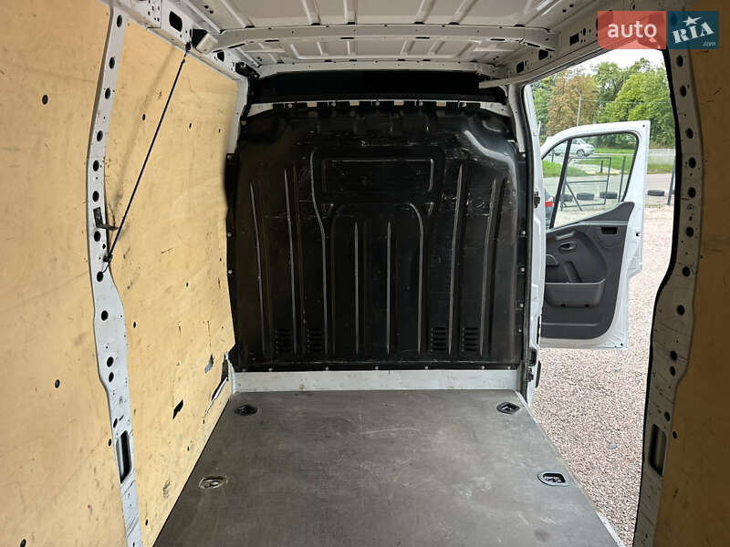 Грузовой фургон Renault Master 2019 в Ровно