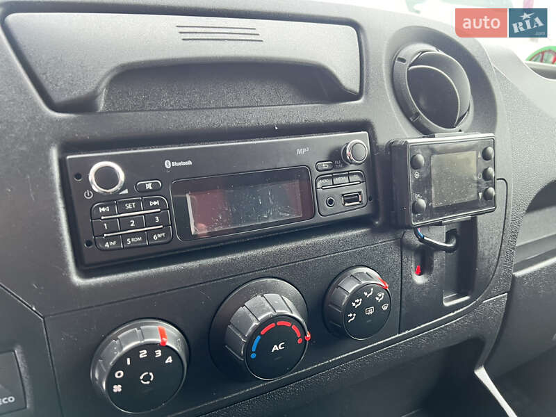 Вантажний фургон Renault Master 2017 в Бердичеві фото 19 Вантажний фургон Renault Master 2017 в Бердичеві