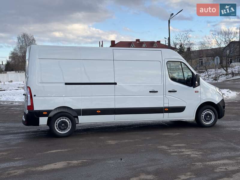 Грузовой фургон Renault Master 2017 в Дубно