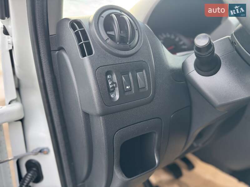 Грузовой фургон Renault Master 2017 в Дубно