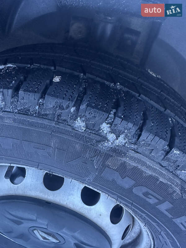 Эвакуатор Renault Master 2016 в Киеве фото 13 Эвакуатор Renault Master 2016 в Киеве