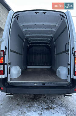 Вантажний фургон Renault Master 2021 в Львові
