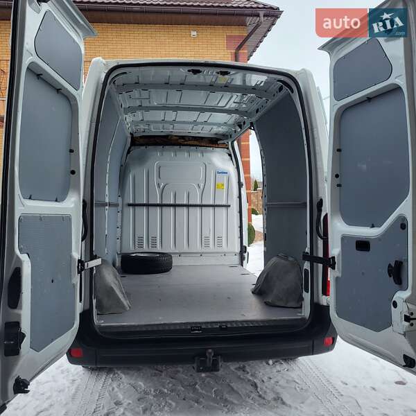 Грузовой фургон Renault Master 2014 в Смеле