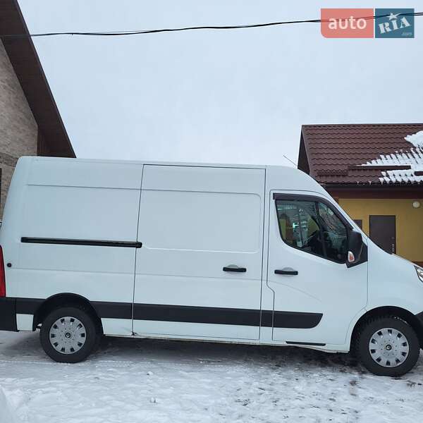 Грузовой фургон Renault Master 2014 в Смеле