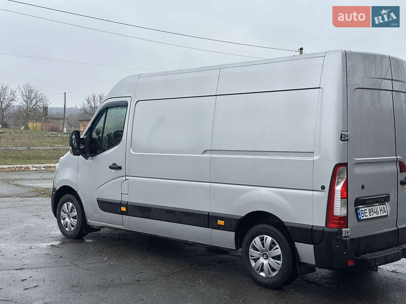 Грузовой фургон Renault Master 2017 в Первомайске