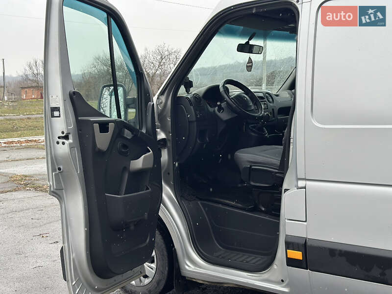 Грузовой фургон Renault Master 2017 в Первомайске