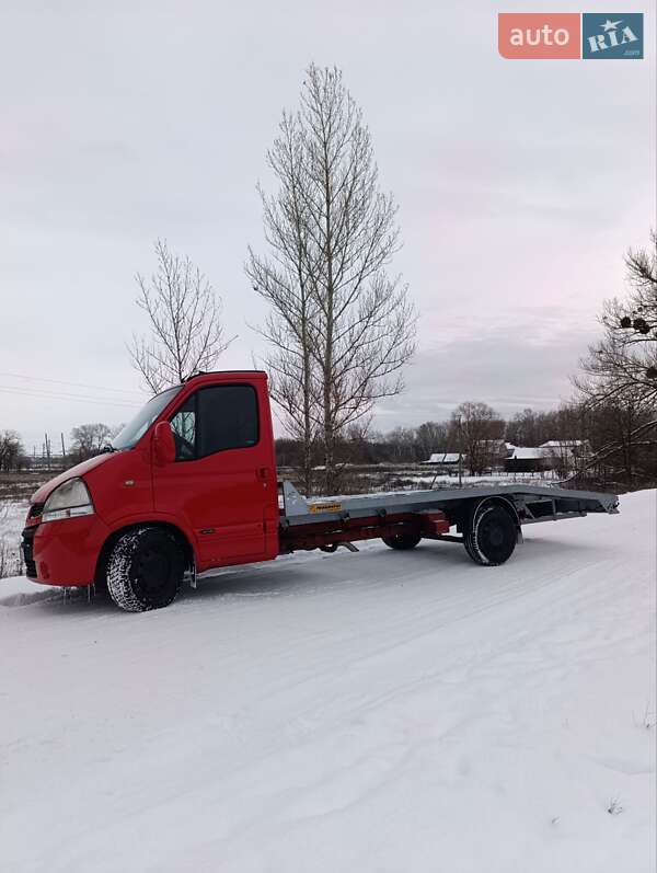 Эвакуатор Renault Master 2008 в Изюме