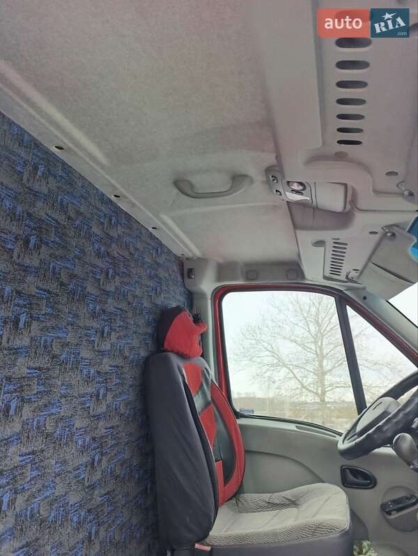 Эвакуатор Renault Master 2008 в Изюме