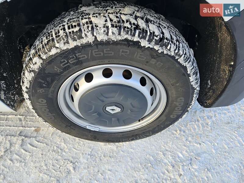 Грузовой фургон Renault Master 2022 в Бердичеве