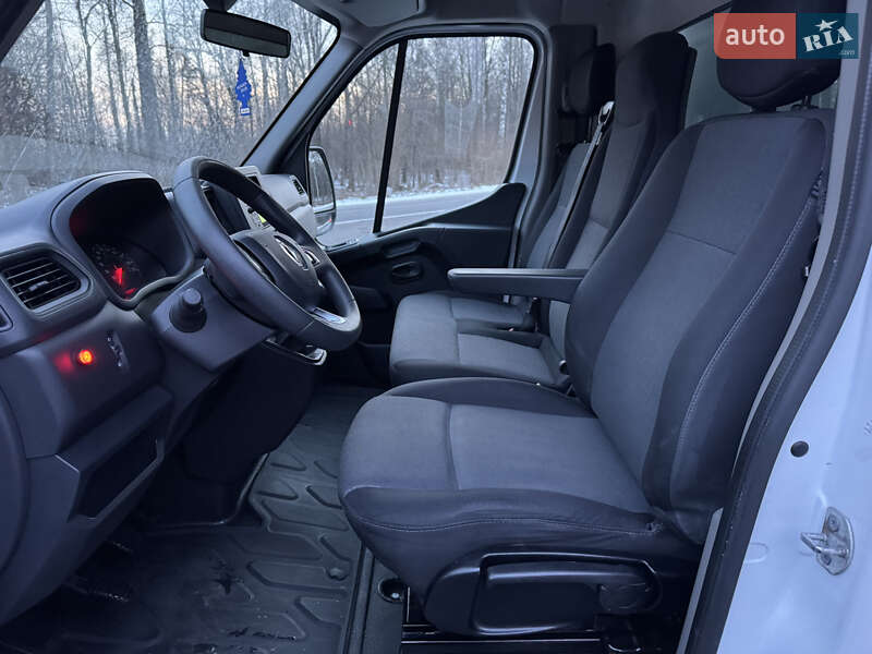 Вантажний фургон Renault Master 2022 в Ковелі