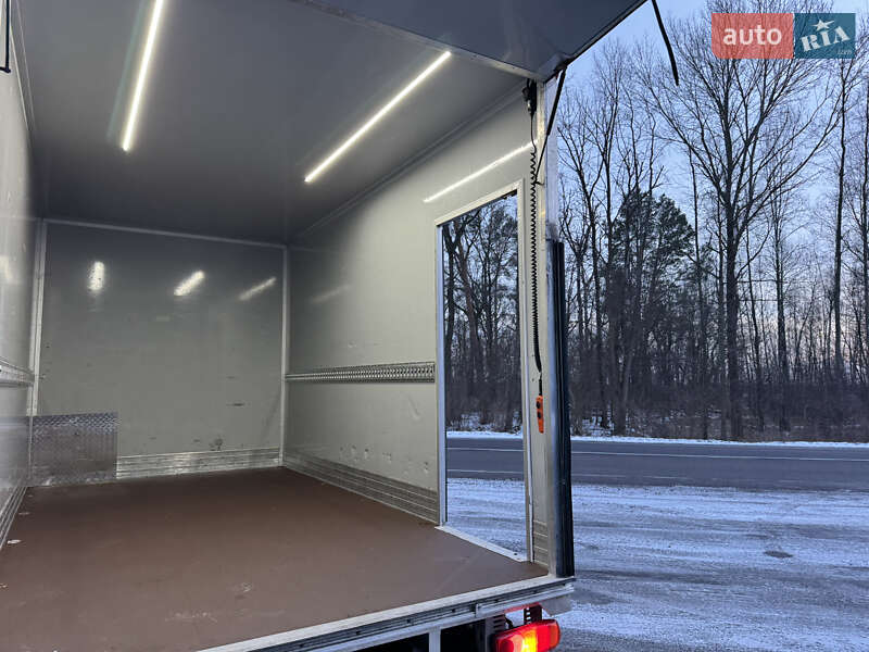 Вантажний фургон Renault Master 2022 в Ковелі