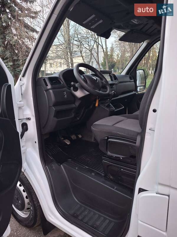 Вантажний фургон Renault Master 2021 в Дубні